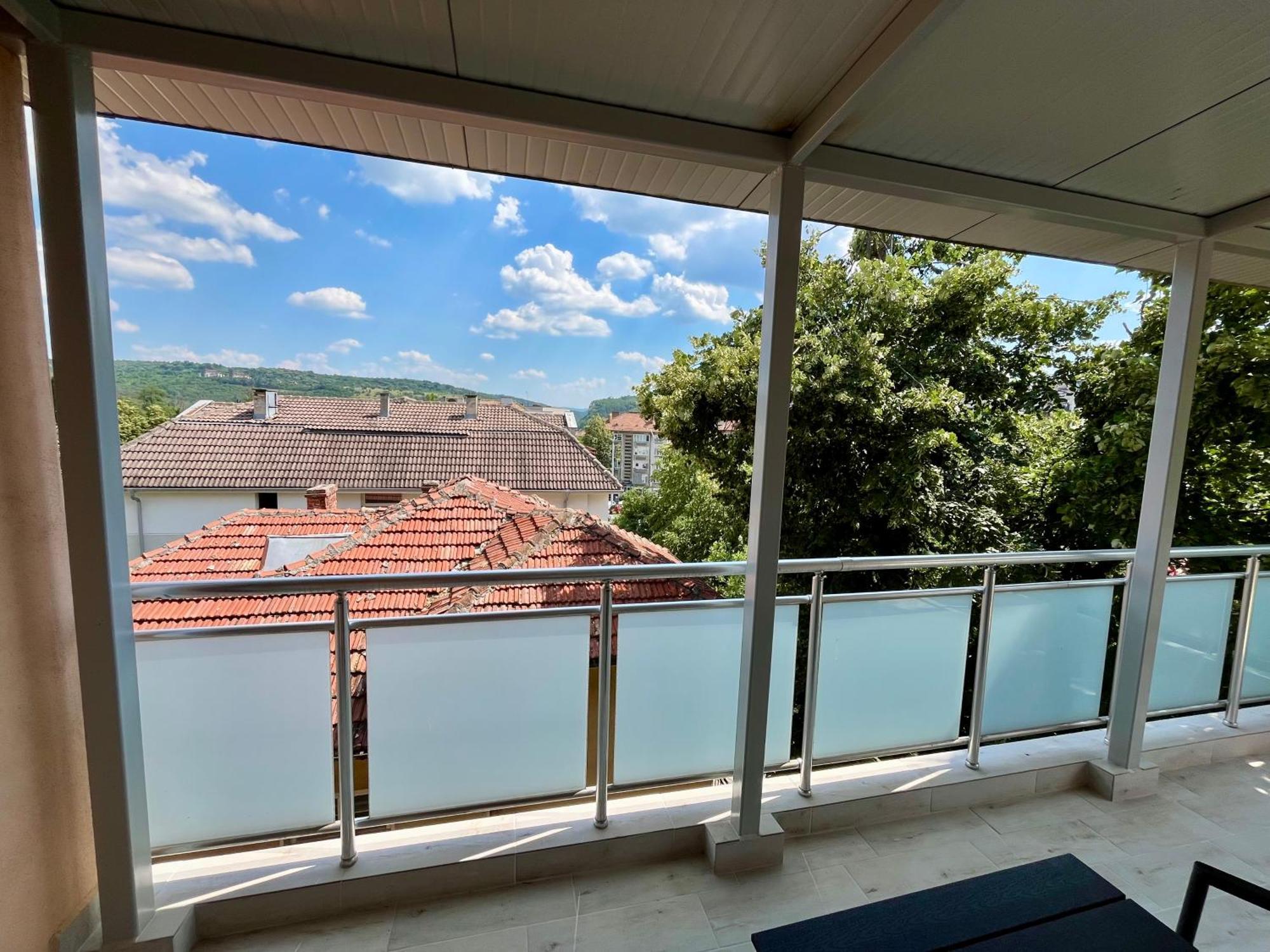 Parkview Luxury In City Center 8 Veliko Tárnovo Exterior foto